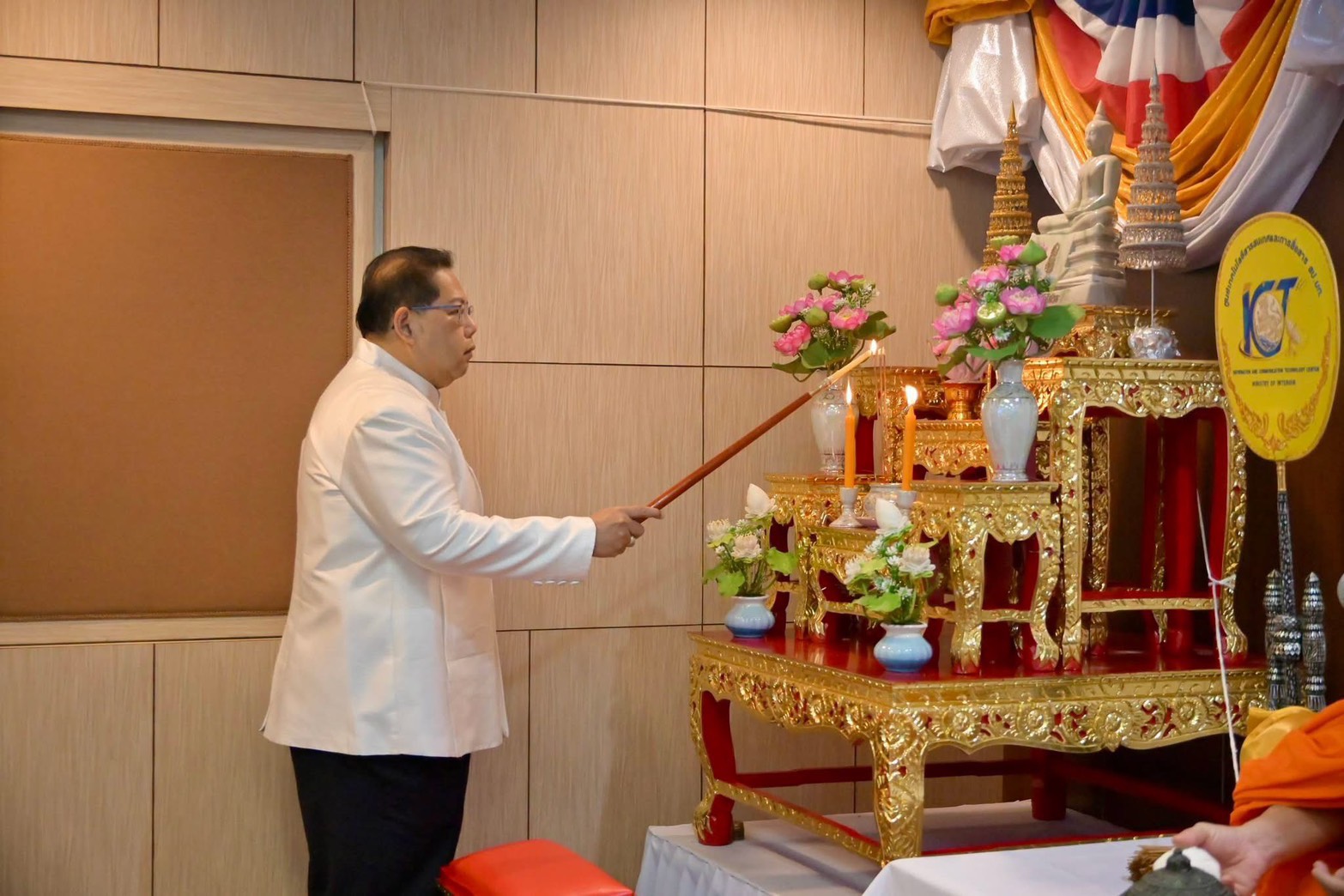 “กรมการพัฒนาชุมชน” ร่วมพิธีเจริญพระพุทธมนต์ เนื่องในวาระครบ 61 ปี การก่อตั้งศูนย์เทคโนโลยีสารสนเทศและการสื่อสาร สำนักงานปลัดกระทรวงมหาดไทย